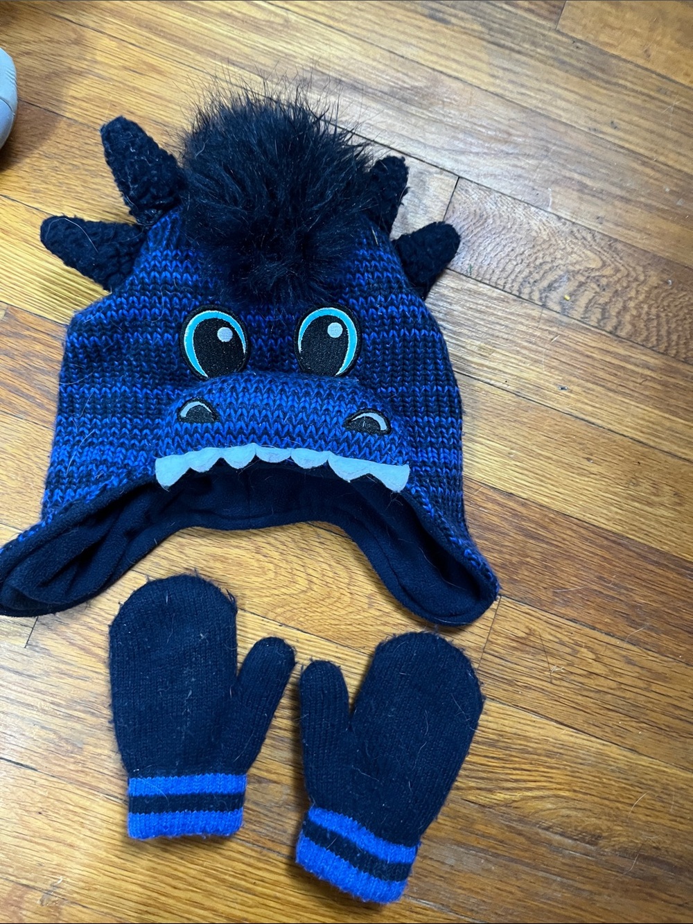 The Children's Place Blue and Black Dragon Beanie with Matching Mittens